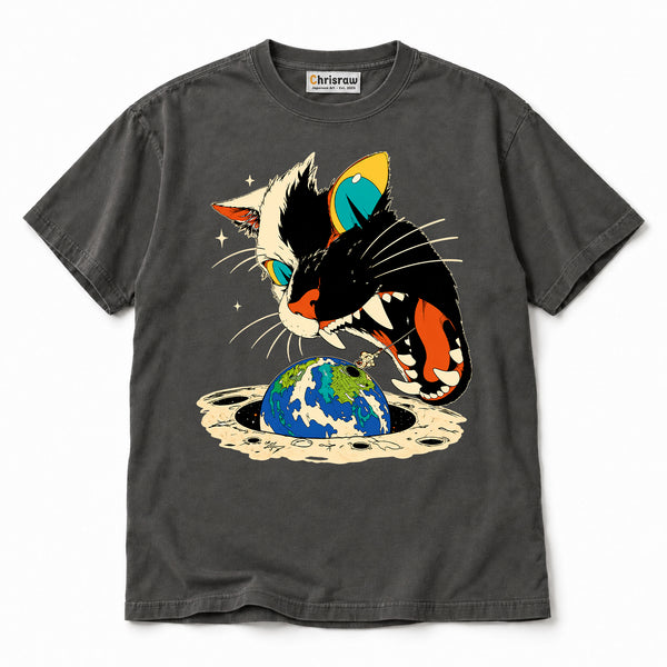 Chrisraw Uchu Neko Unisex Comfort T-Shirt — Giant Space Cat Eats Earth Print