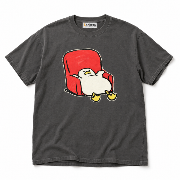 Chrisraw Ahiru Kutsurogi pepper T-shirt — duck in red armchair print