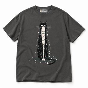 Chrisraw Denkyu Neko pepper T-shirt — grumpy cat in fairy lights print