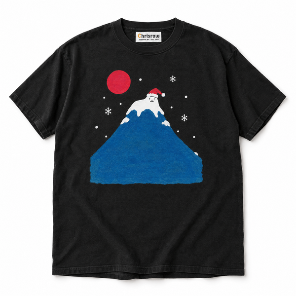 Chrisraw Fuji Neko black T-shirt — Santa cat on Mount Fuji Christmas print