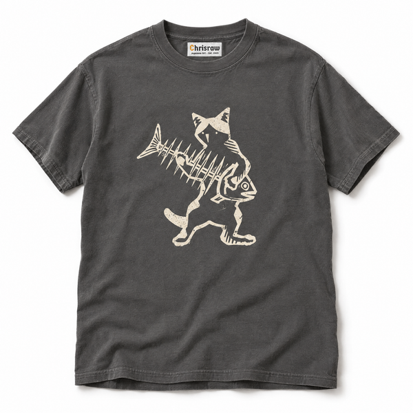 Chrisraw Sakana Dorobo pepper T-shirt — cat with fishbone linocut print